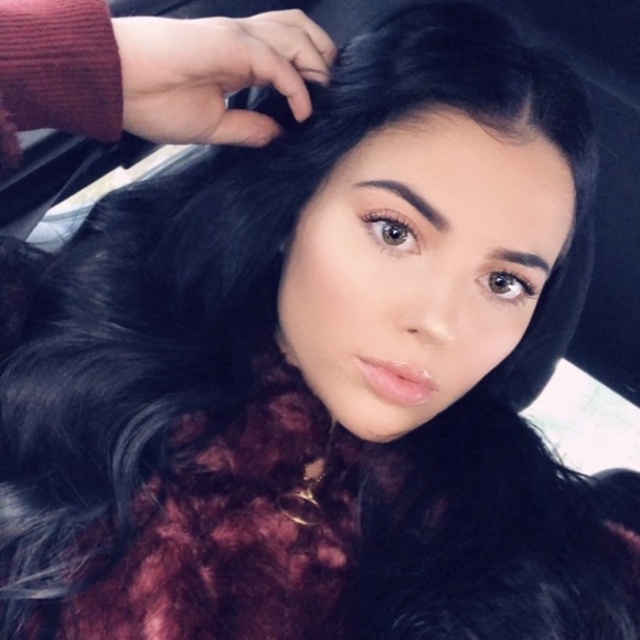 Meet your Posher, Tayla - Picture 2 of 3